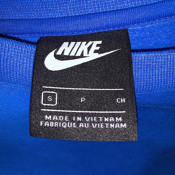 Nike Sweatshirt - Picture 2 of 2